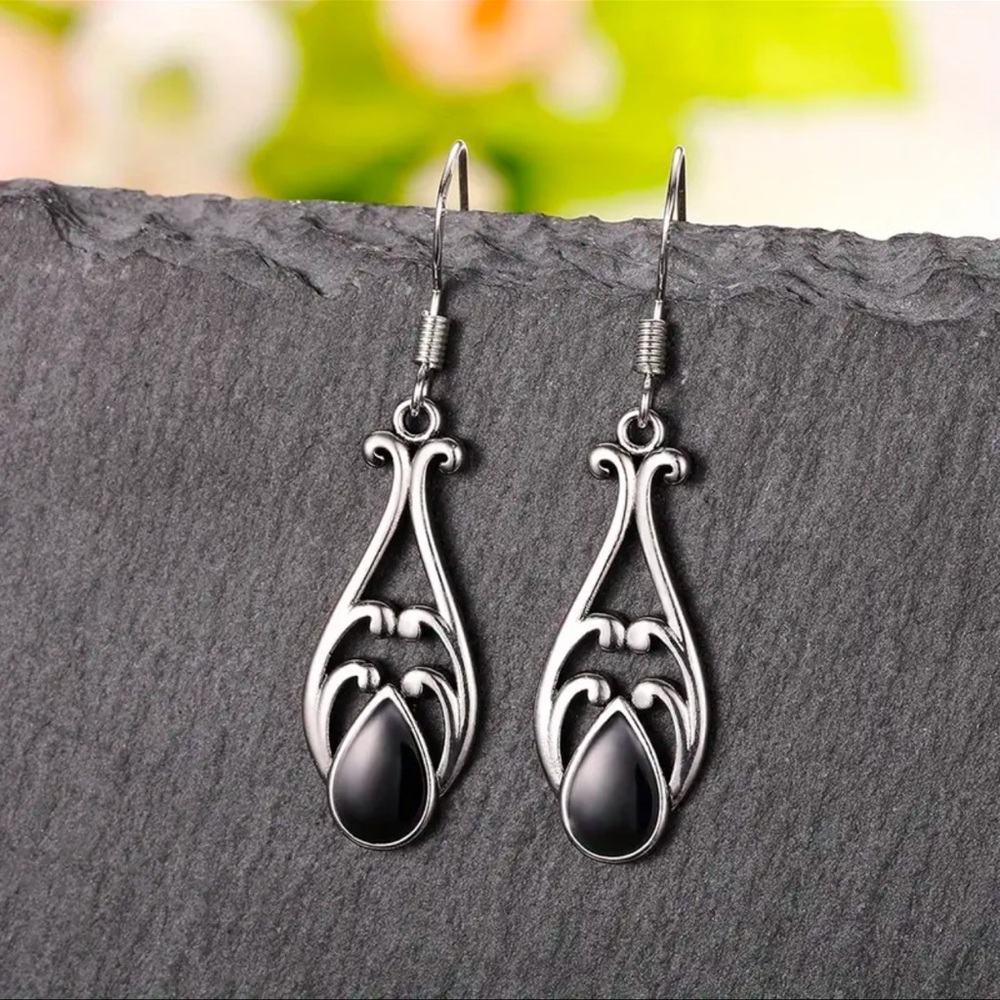 NWOT - Stylish Silver and Black Teardrop Earrings - Picture 3 of 5